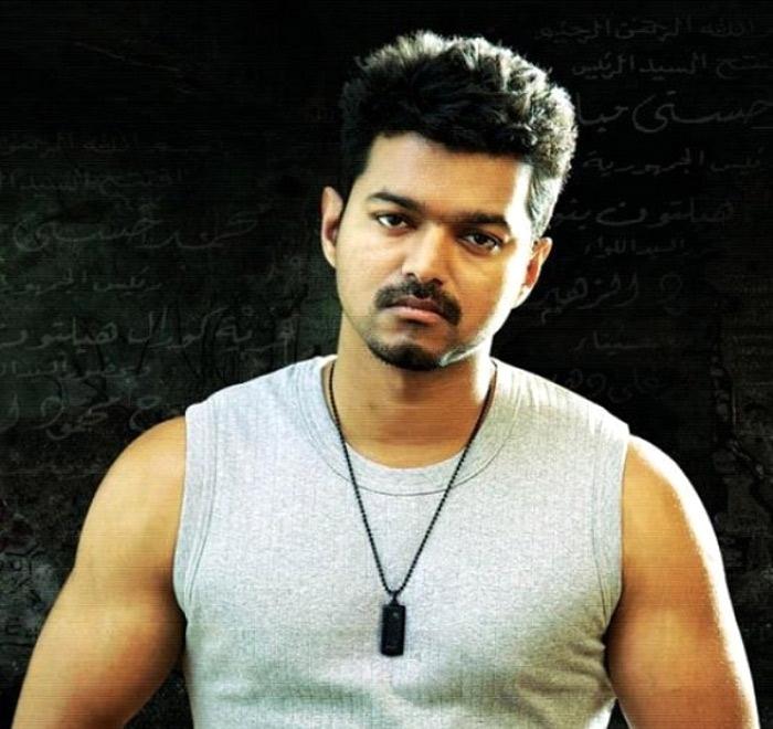 Tamil Star Hero Vijay Fans are Controversy!