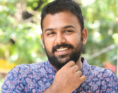Tharun bhascker filed case on hero fans..