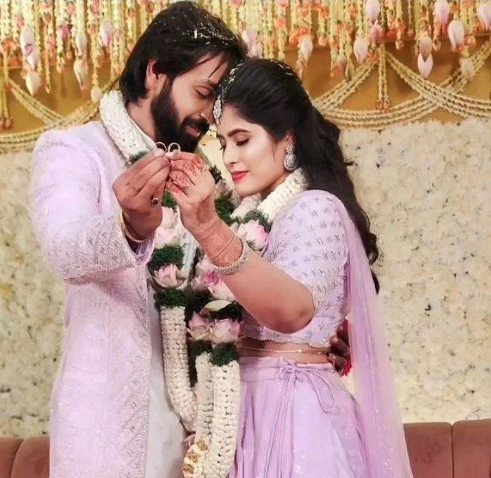 TV actor Maanas Engagement Photos Goes Viral