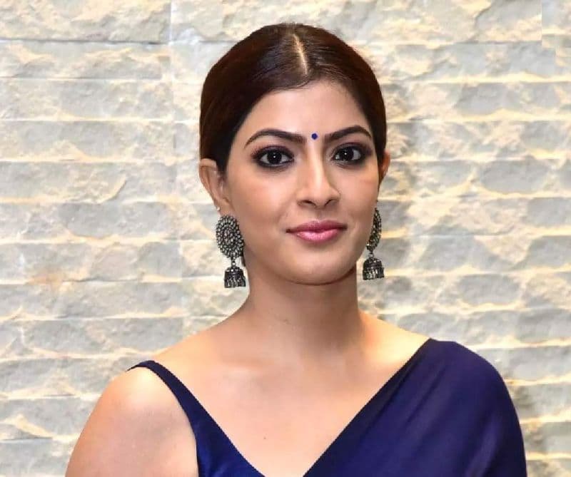 Varalaxmi Sarathkumar Faces Allegations of Non-Cooperation