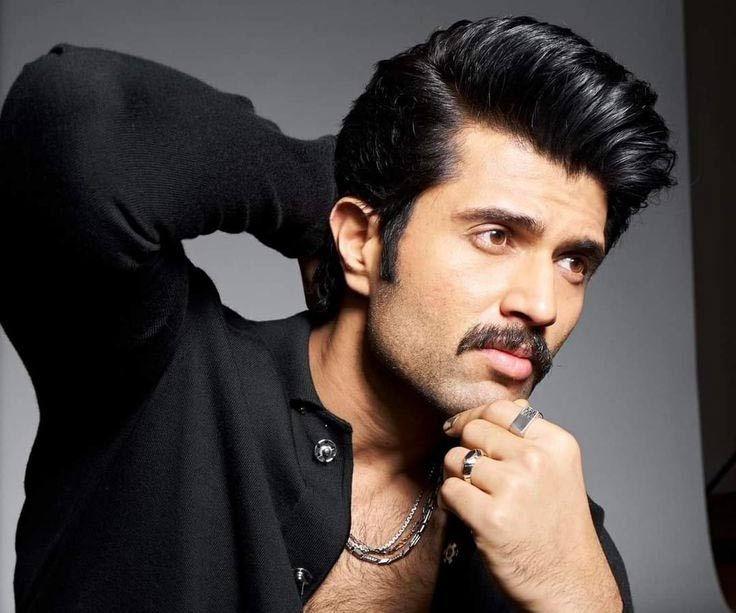 Vijay Deverakonda’s Team Condemns False Propaganda 