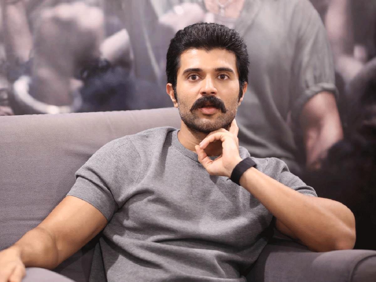 Vijay Devarakonda in Puttaparthi 