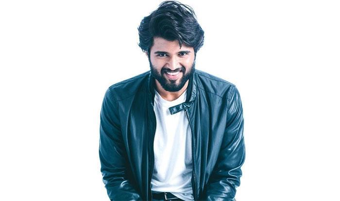 Vijay Devarakonda wows Warangal