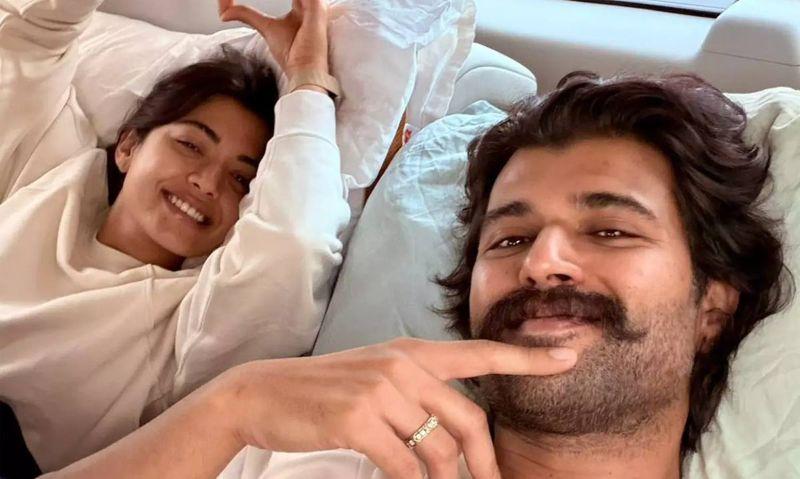 Vijay Deverakonda, Rashmika Mandanna visit hometown
