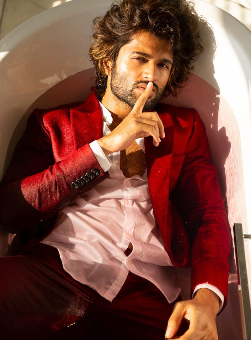 Vijay Deverakonda crossed 10 Million Followers on Facebook