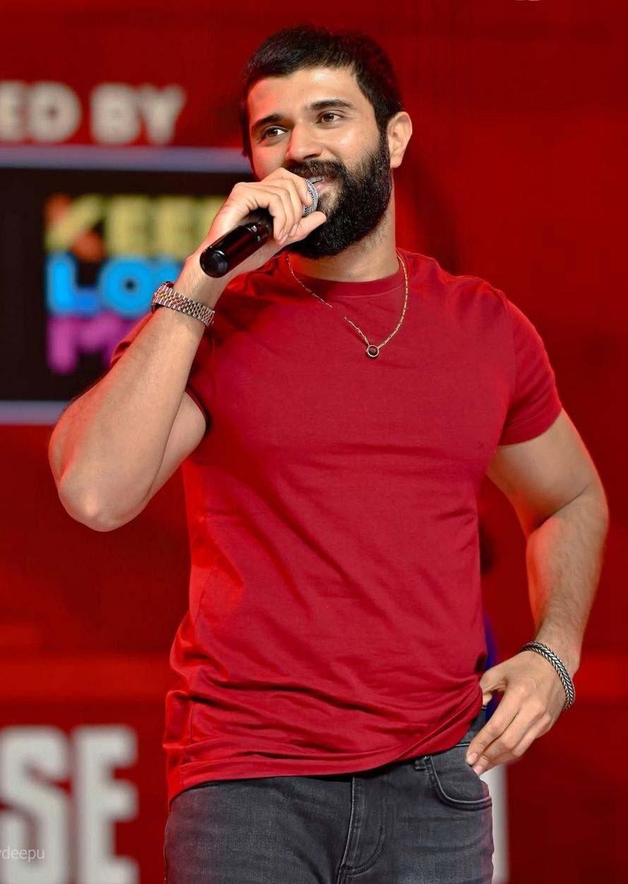 Vijay Deverakonda issues clarification on his words
