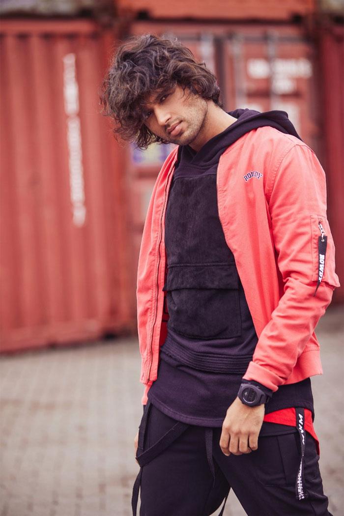 Vijay Deverakonda new Look released