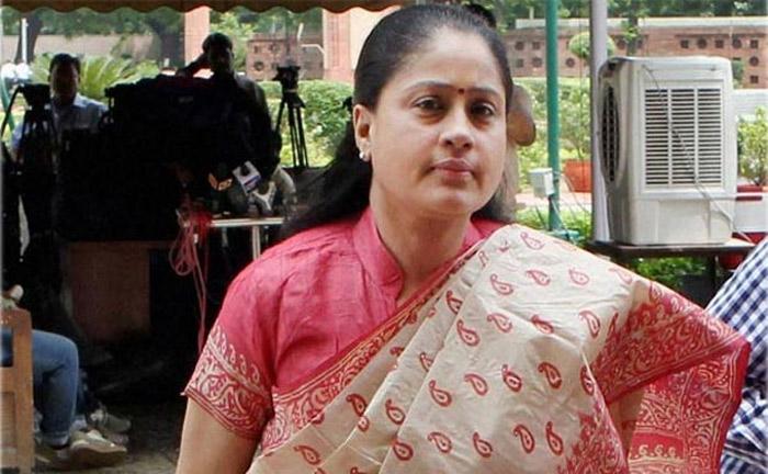 Vijayashanthi comeback to films!