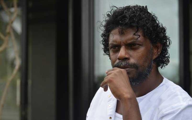 Vinayakan creates ruckus while drunk