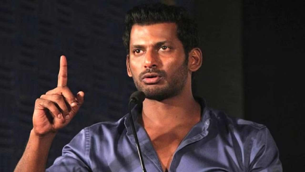 Vishal reacts to the political entry