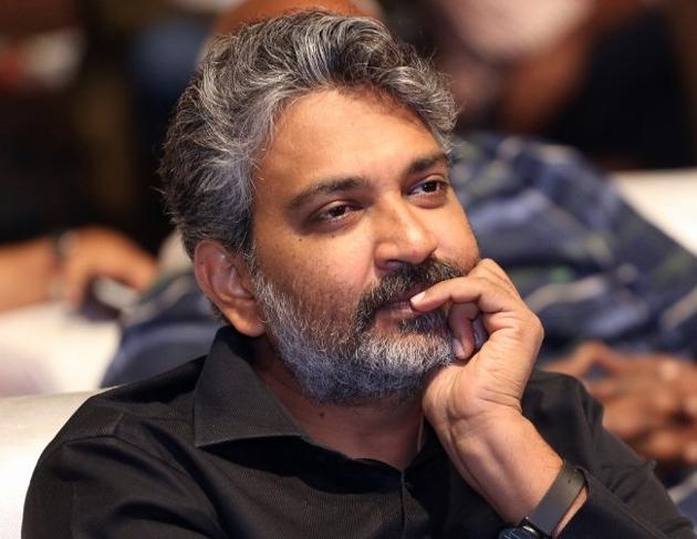 Waiting for Rajamouli Tweet on 2.O Movie