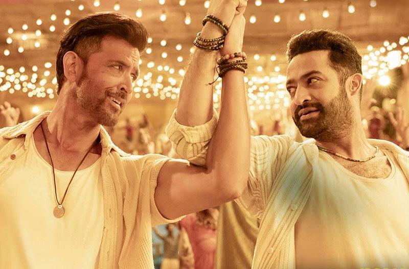 War 2 Crosses 250 Crore Mark