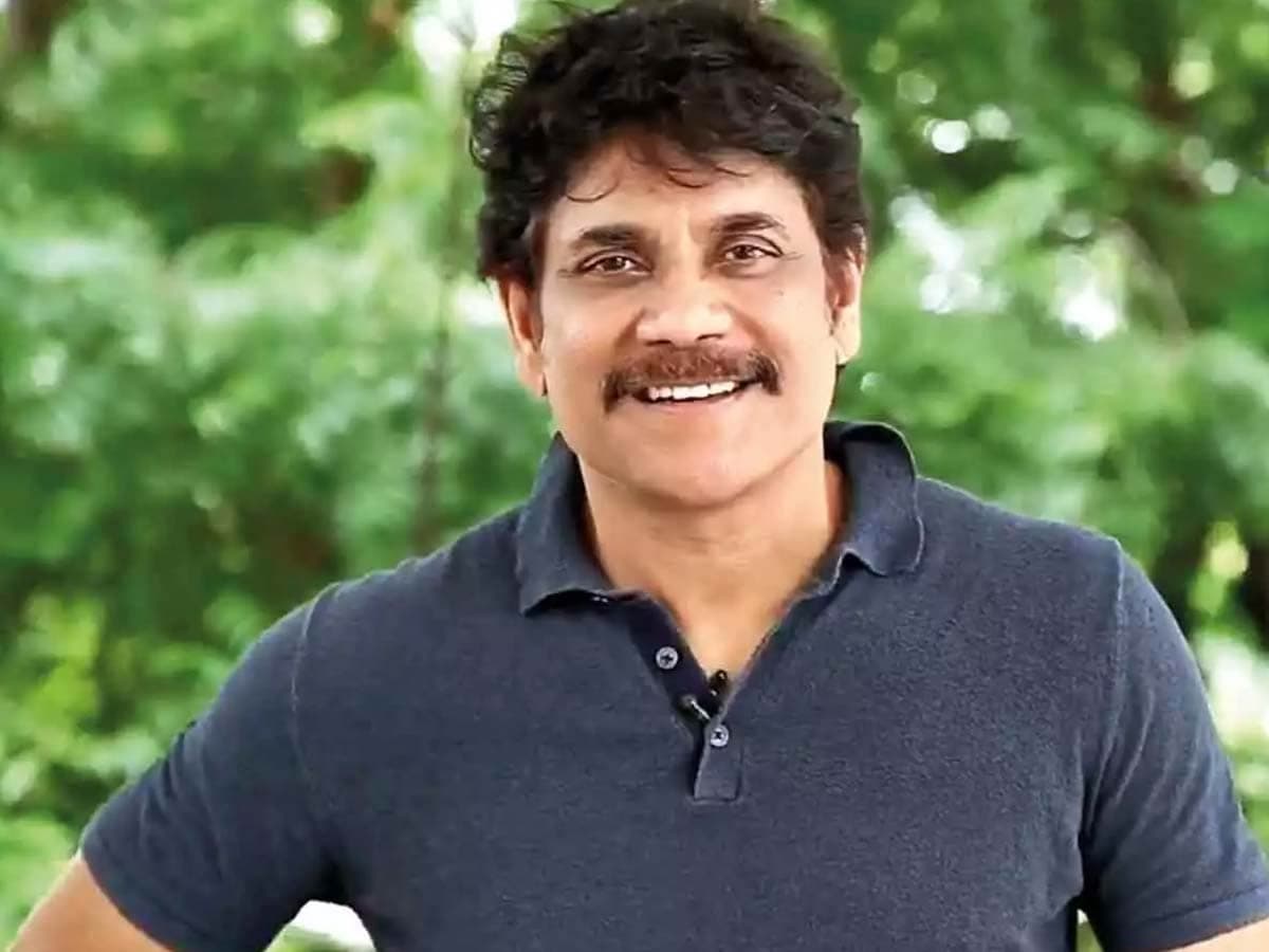 What is Nagarjuna doing without listening to stories?