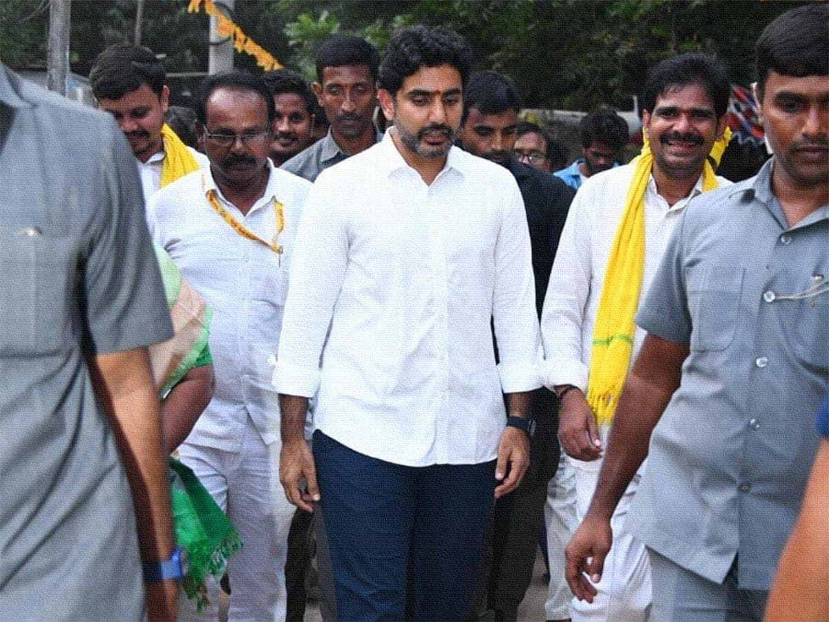 YCP media vs Lokesh Padayatra