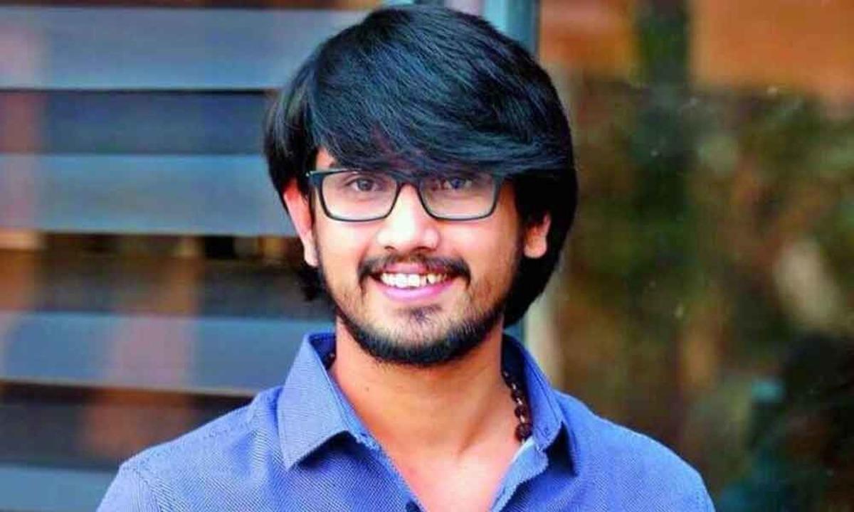 Young hero want to direct hero Sunil..