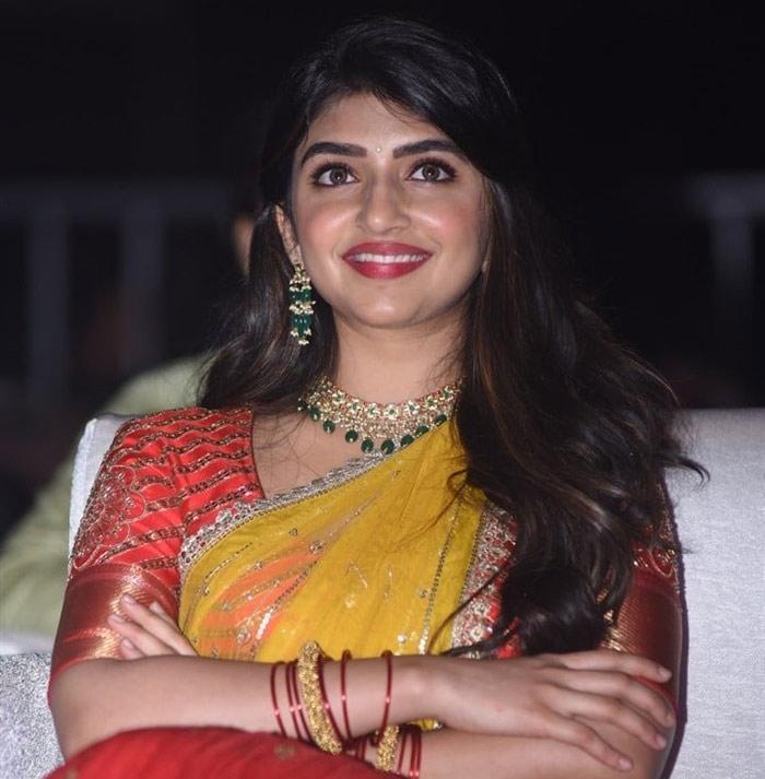 Young Heroine reject offer in Mahesh Babu