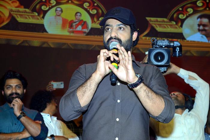 Young Tiger NTR Speech In Entha manchi vadavura Event