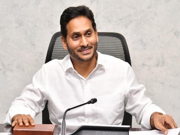 YS Jagan Mohan Reddy in Dilemma