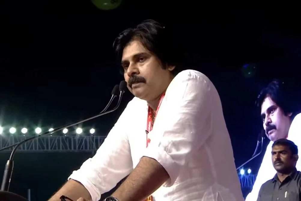 Yuvagalam-Navasakam: Pawan speech goes viral