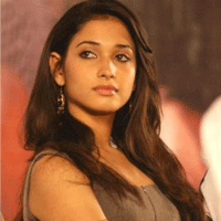 Hot beauty Tamannah's molestation!