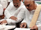 Moily sidelined, it's the game of Roshaiah & DS.