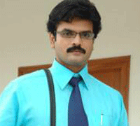 "Greeku Veerudu" trying his luck with thriller director
