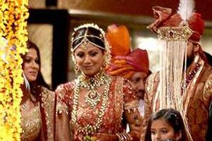 Shilpa Shetty's dad falls sick before marriage.