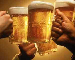 Only INTELLIGENTS say Cheers with BEERS