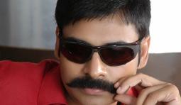 Komaram Puli Movie Review