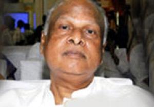 Venkat Rao asks CM, Botsa to sink differences