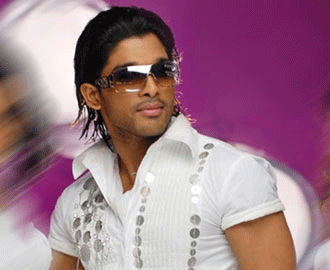 Allu Arjun, First Telugu Hero with 1M Fans on FB