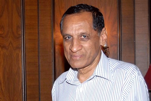 Governor Says Pawan As 'Aaradugula Bullet'