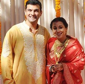 Heroine Husband on Married Life