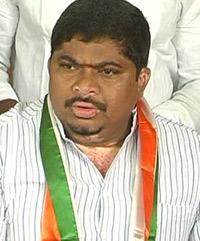 Ponnam demands action against Jagadish Reddy by March 1