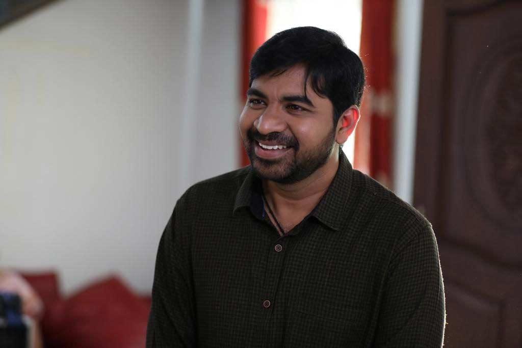 Abhinav Gomatam Masthu Shades Unnay Ra Announced