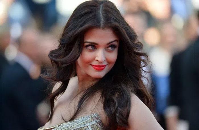 Aishwarya Turning Mom Again