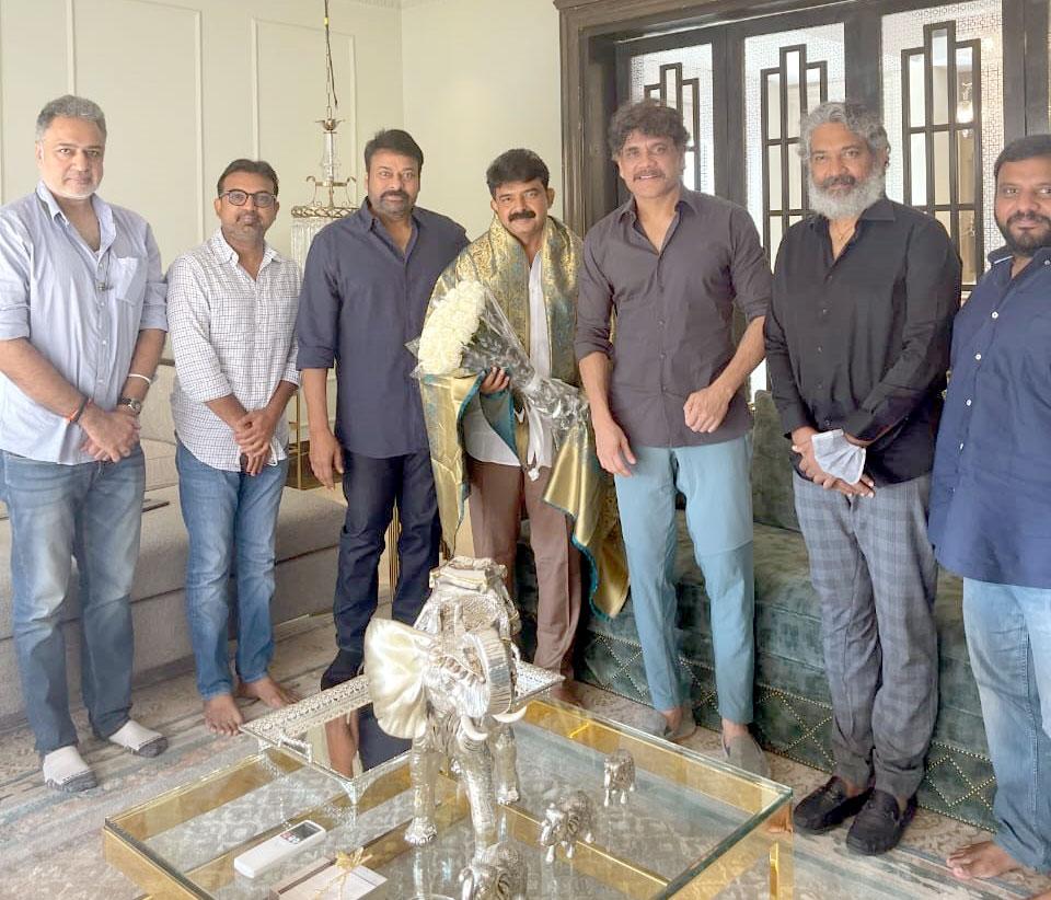 Chiranjeevi gets AP CM Jagan's invitation