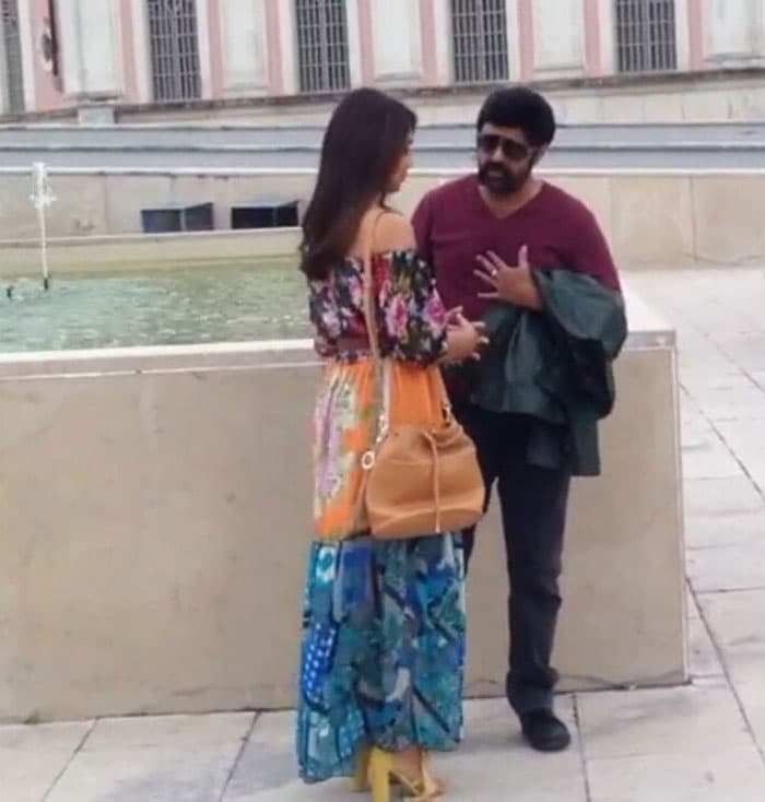 Balayya-Shriya Romantic Pic Rocks