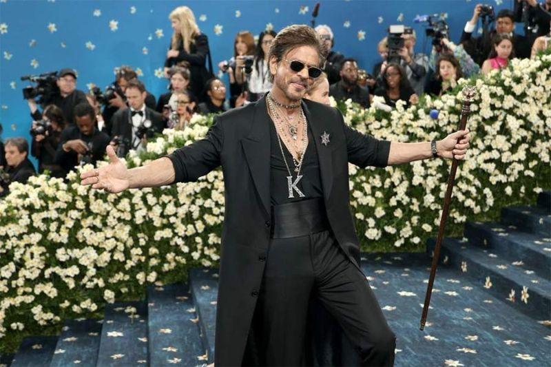 Bollywood Badshah dares Underworld
