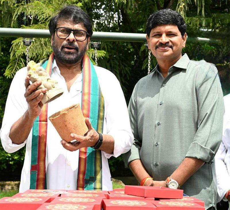 Chiranjeevi promotes Seed Ganesha