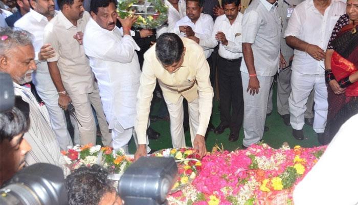 Dasari's Last Rites Performed