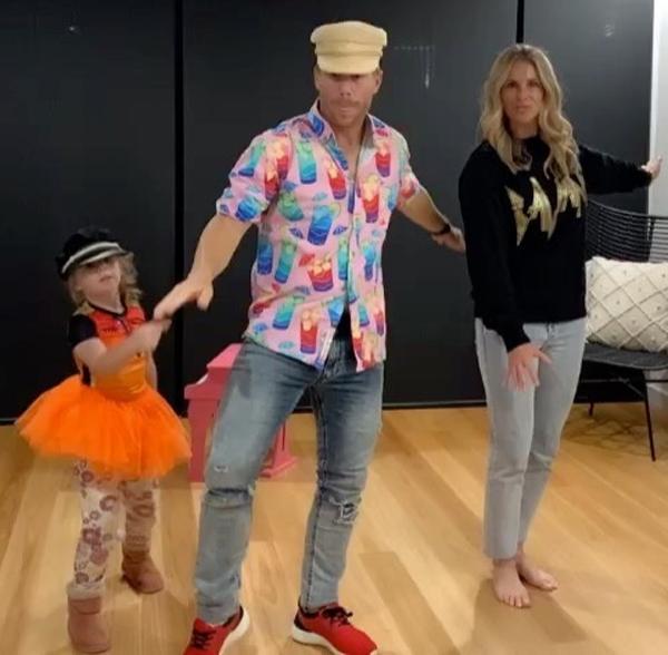 Latest Sensation: Warner Recreates Bunny's Half Coat Step