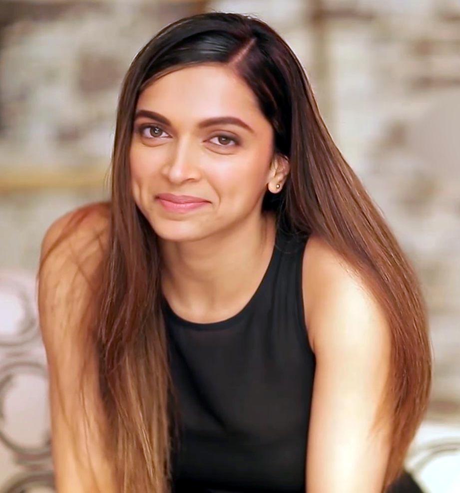 Deepika belly dance blows all