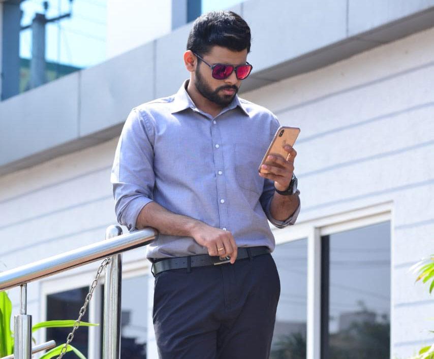 Title logo of 'Ee Kathalo Nenu' released!