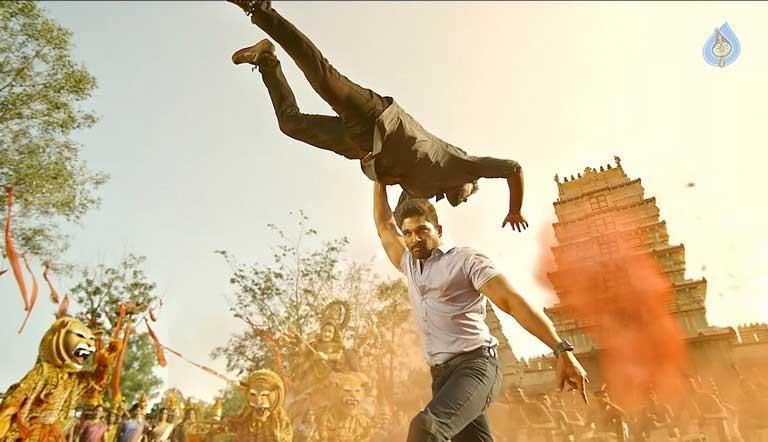 Sarrainodu's 'Erra Tholu' Dialogue Thought Provoking!