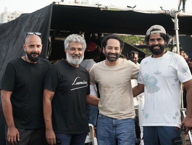 Fahadh Faasil, Rajamouli Photo From Don’t Trouble the Trouble Sets