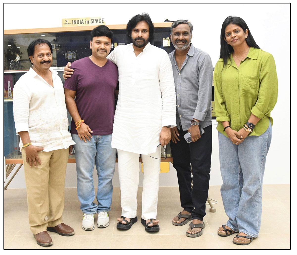 Hari Hara Veera Mallu Team Meets Dy CM Pawan Kalyan