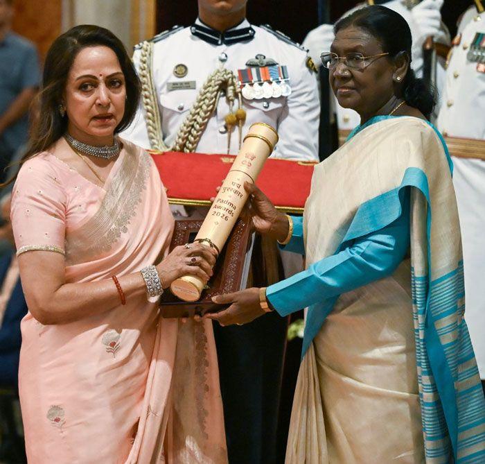 Hema Malini Received Padma Award On Behalf Of Late Dharmendra