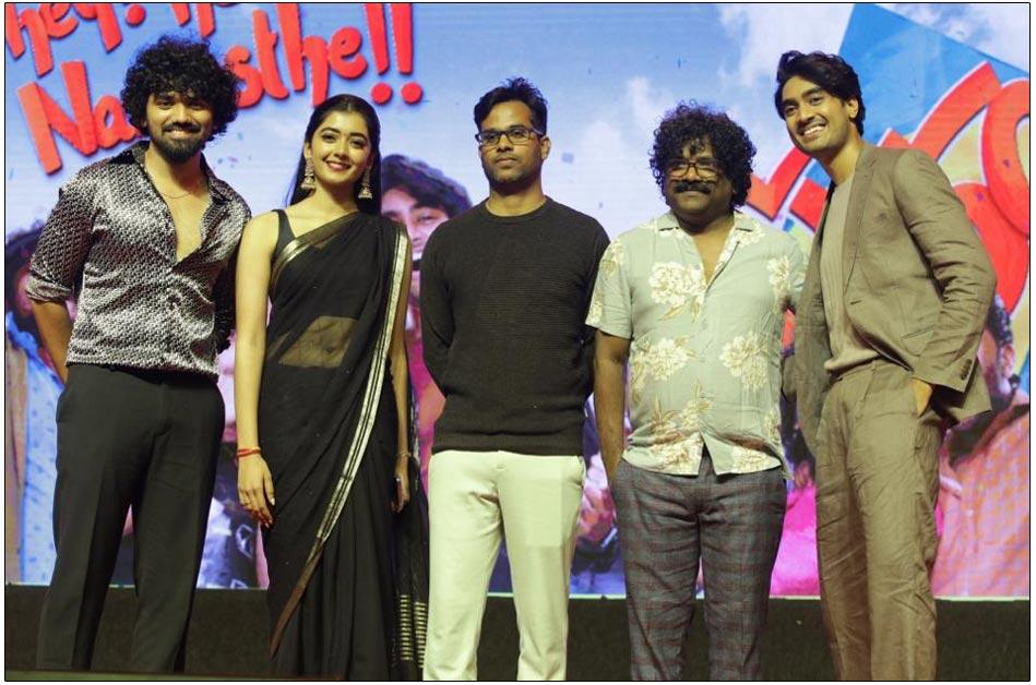 Hey Hello Namasthe Song From Patang Is Out Now