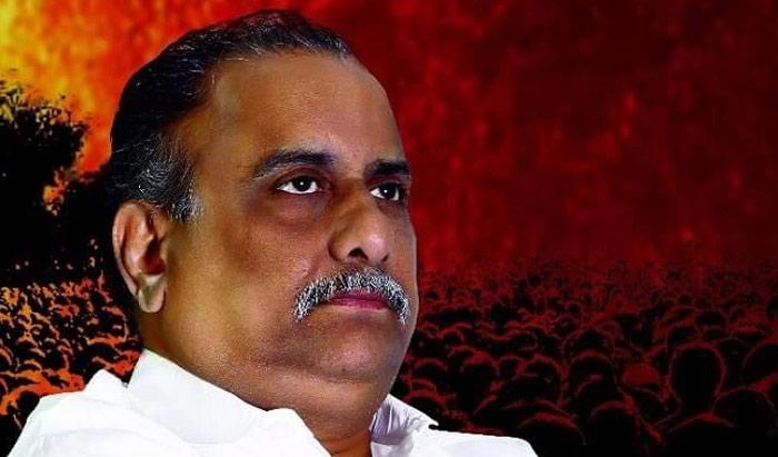 Kapu leader Padmanabham praises KCR for quota Bill